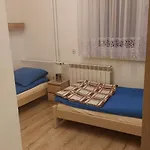 Dom Wczasowy Skalka ゲストハウス Żabnica