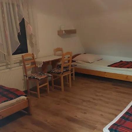 Dom Wczasowy Skalka Maison d'hôtes Zabnica