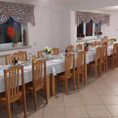 Dom Wczasowy Skalka Maison d'hôtes *