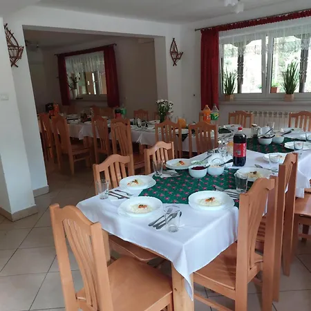 Dom Wczasowy Skalka Maison d'hôtes Zabnica